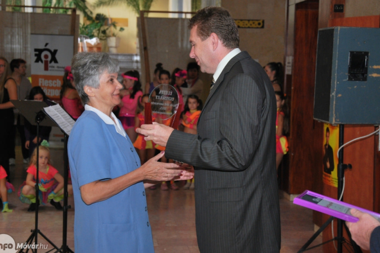 Elismerések a város civil szervezeteinek