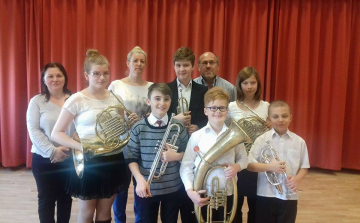 Nívódíjjal és kiemelt elismerésekkel tértek haza a Zeneiskola diákjai