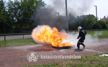 Hivatásos tűzoltók sportversenye