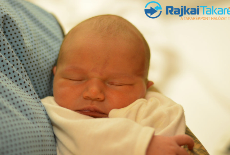 Bíró Lia Lara, 3390 gr. Csorna