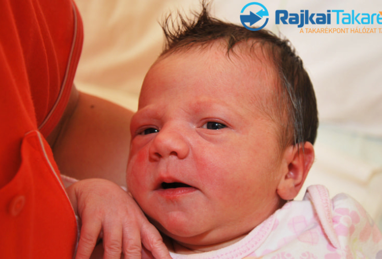 Iváncsics Luca Sára, 3160 gr. Hegyeshalom