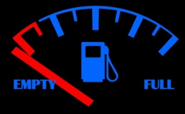 Tovább csökken az üzemanyagok ára