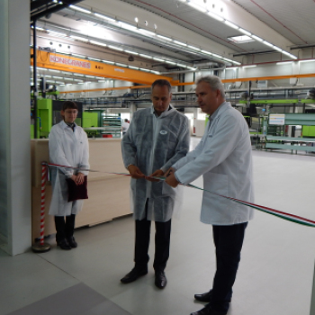 Korszerű üzemcsarnokkal bővült a NOLATO gyárterülete