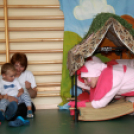 Gyerekhét a Pillangó Óvodában és Mini Bölcsődében, a Mesekocsi Színház előadása