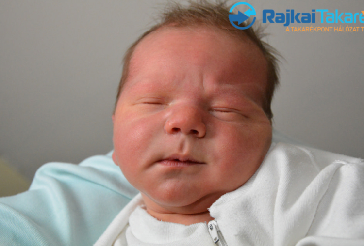 Annus Bulcsú Benedek, 4300 gr. Móvár