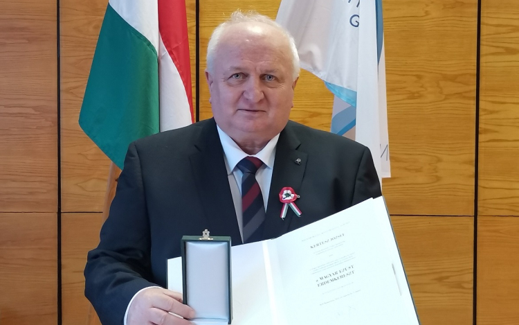 Magyar Ezüst Érdemkeresztet kapott Kertész József