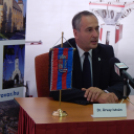 Az első támogatási szerződés a mosonmagyaróvári Sportcsarnokhoz