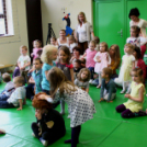 Mesekocsi Színház Micimackó előadása a Pillangó Óvodában (Fotó Stipkovits Veronika)