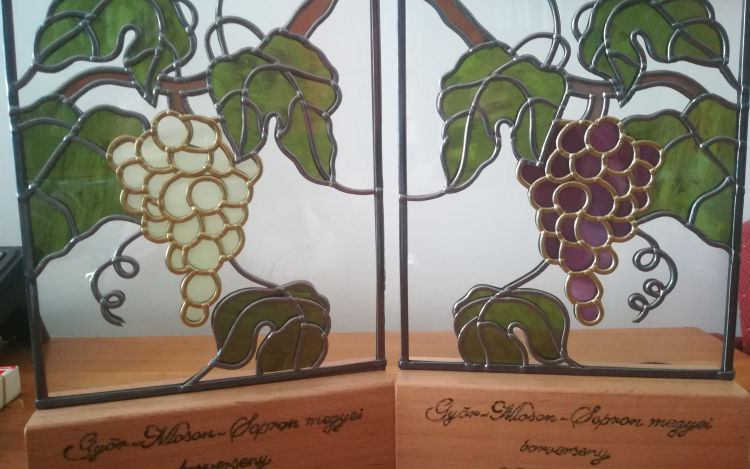 Egy fehér, egy vörös