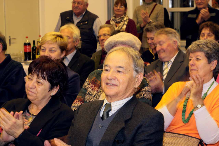 LÁT-KÉP, Talpas Balázs fotókiállításának megnyitója a Fehér Ló Közösségi Házban