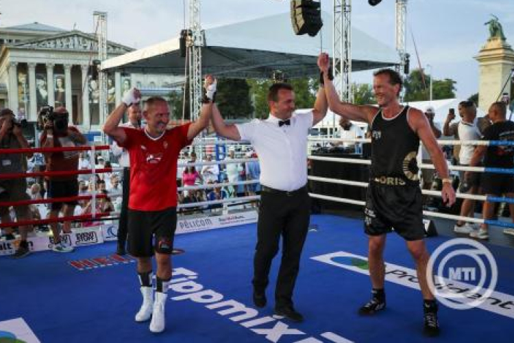 Jó hangulatú egész napos gálával ünnepelte századik születésnapját a magyar bokszszövetség