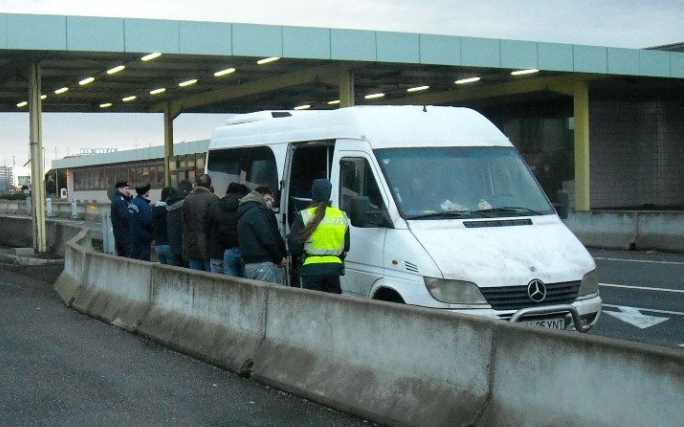 Migránsokat állítottak elő a rendőrök