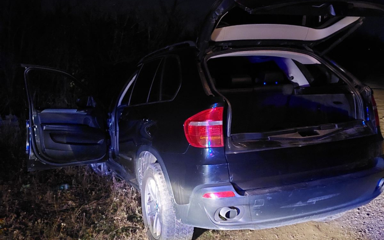 Őrizetben az embercsempész