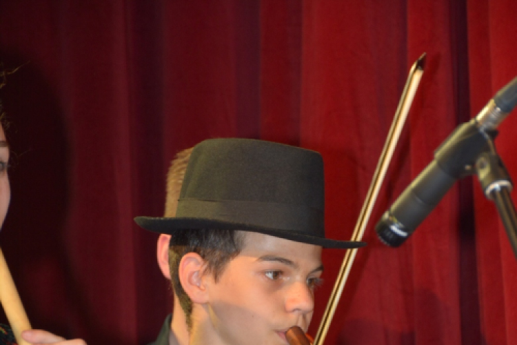 A Lajta Néptánc Együttes tavaszi műsora (Fotó: Bánhegyi István)