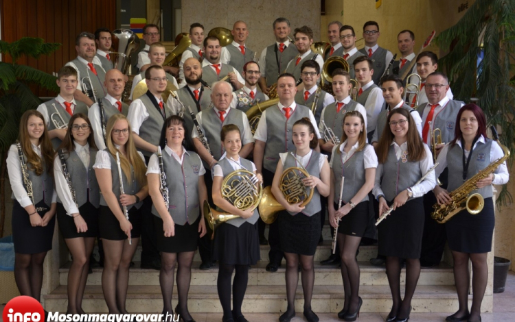 MOFÉM Fúvószenekar koncertje a Majoroki Fesztiválon
