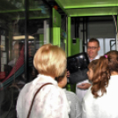 Kőrisfacsemetéket ültettek a diákok a Nolato Magyarország Kft telephelyén