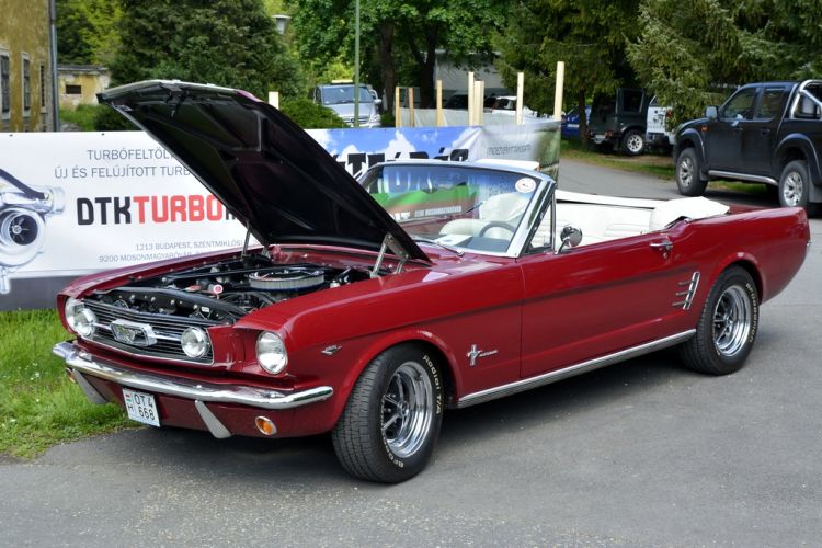 VI. Mosonmagyaróvári Veteránjármű Találkozó