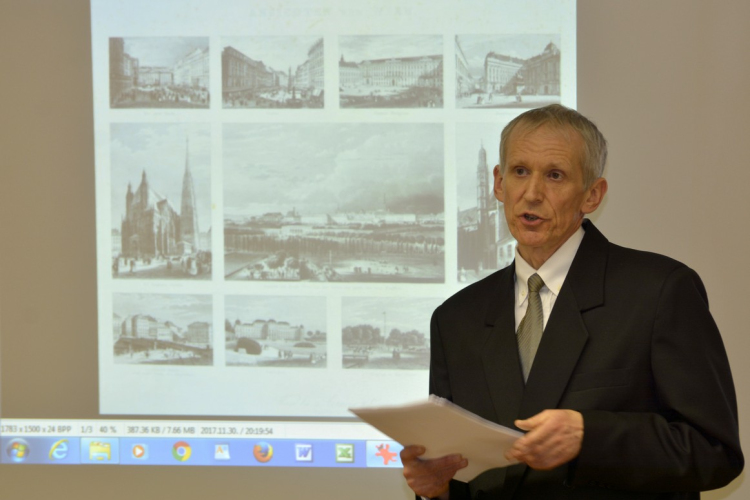 Előadás és kamara kiállítás az 1848/49 forradalomra emlékezve a Huszár Gál Városi Könyvtárban