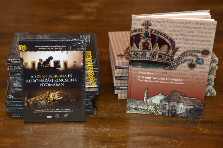 Újdonságok a magyar Szent Korona kora újkori történetéből