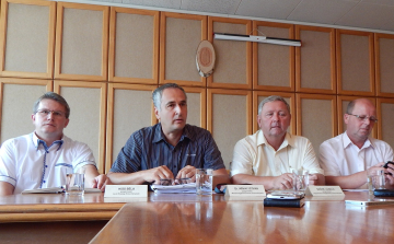 Tények és számok a Panta Aqua Zrt. veszteséges működéséről