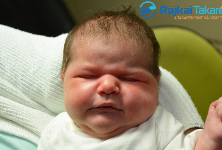 Horváth Emília, 4490 gr. Várbalog