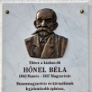 Hőnel Béla megemlékezés a Postapalota épületénél