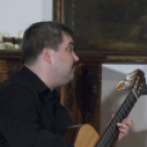 Adventköszöntő koncert a Cselley-házban a Los Ungaros trióval.