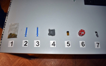 Ismét kábítószer gyanús anyagokat találtak egy mosonmagyaróvári sofőrnél 