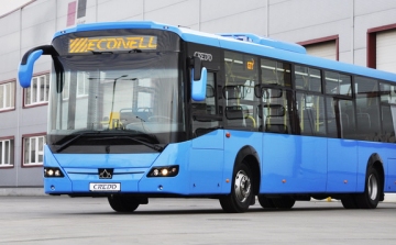 Megérkeztek az első új buszok a Dél-dunántúli Közlekedési Központba
