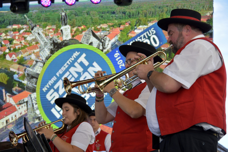 NYÁRI FESZTIVÁL – SZENT ISTVÁN NAPOK 2019, Első nap