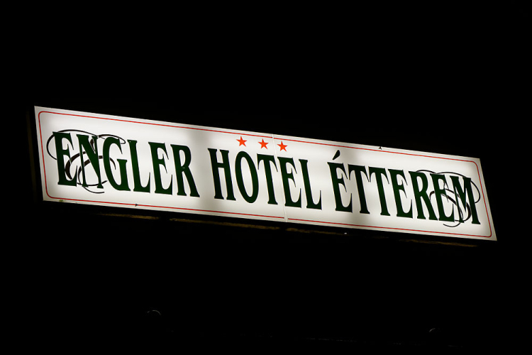 Újévi malackodás Rákóczi Ferivel a megújult ENGLER HOTEL & ÉTTEREMBEN (Fotó: Horváth Attila)