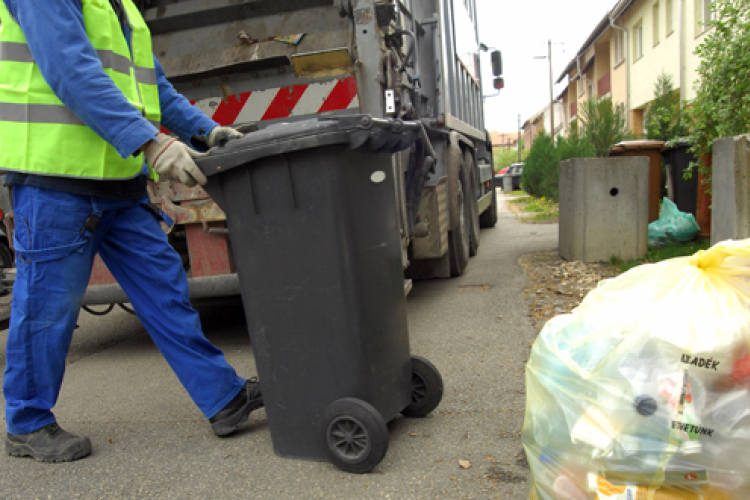 Pünkösd hétfői hulladékszállítási rend változás.