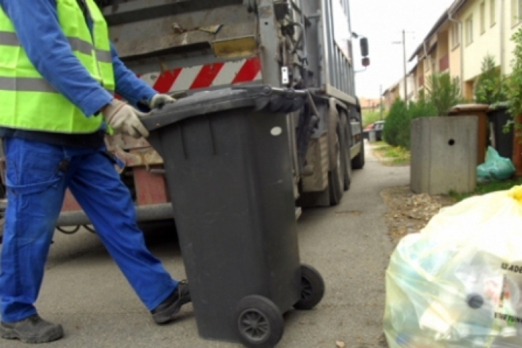 Hulladékszállítás ünnepnapon