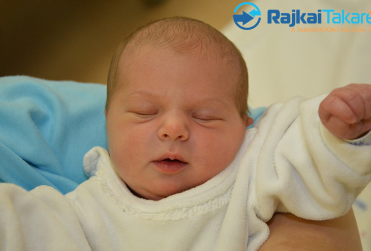 Hoffman Klaudia Hanna, 2760 gr. Mosonmagyaró