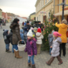 Karácsonyfát díszítettek az óvodások (Fotó: Nagy Mária)