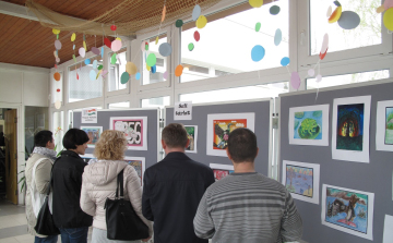 SULI-TÁRLAT diákrajzokból