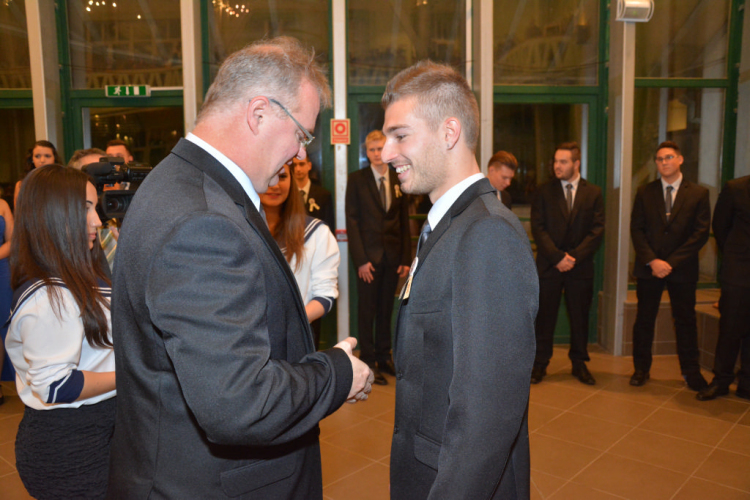 Kossuth Lajos Gimnázium szalagtűző - 12/G osztály