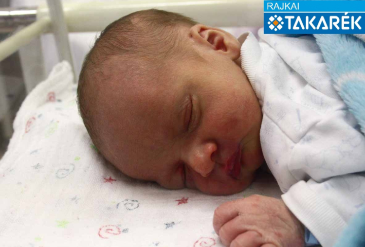 Benkovics Olivér, Bezenye