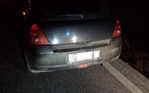 Azonosíthatatlanná tette a rendszámot