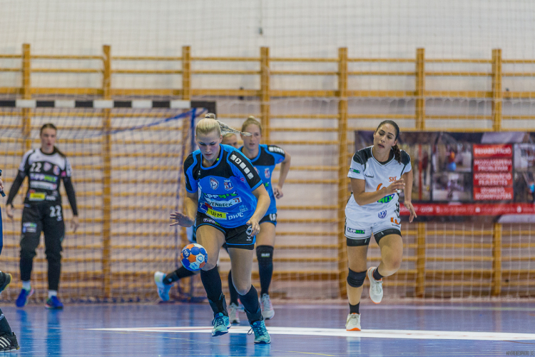 Mosonmagyaróvári Kézilabda Club SE – Siófok KC 23-33 (12-18)