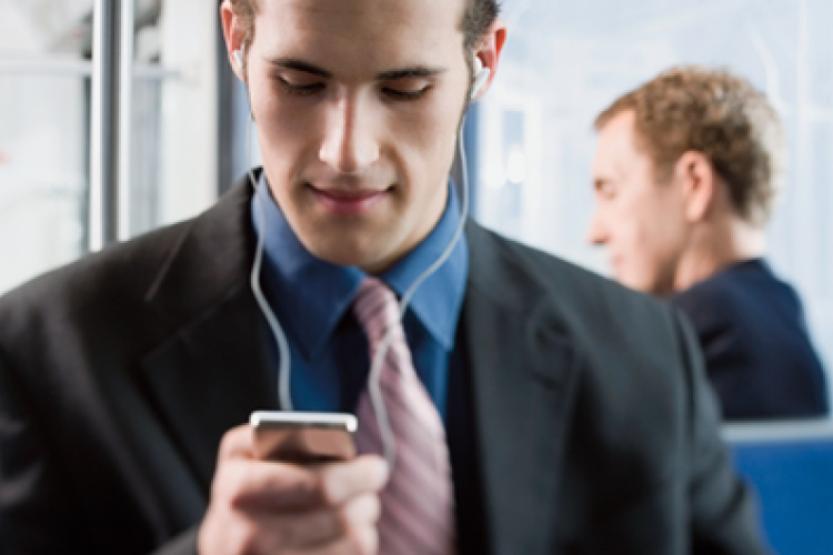 Július elsejétől kevesebbet kell fizetni a roamingért