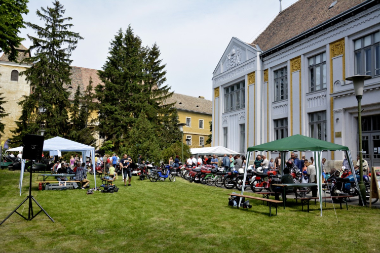 VII. Mosonmagyaróvári Veteránjármű Találkozó és Alkatrészbörze