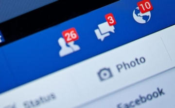  A Facebook új módszerrel hálózza be a tiniket