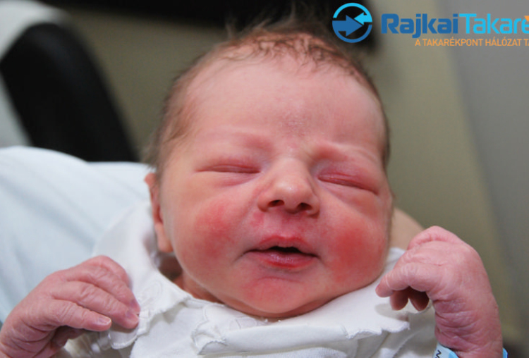 Böghy Zoltán Bence, 3140 gr. Ásványráró