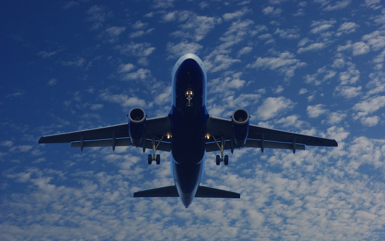 A fenntarthatóbb repülőgép-üzemanyagok használatát szorgalmazza az Európai Parlament
